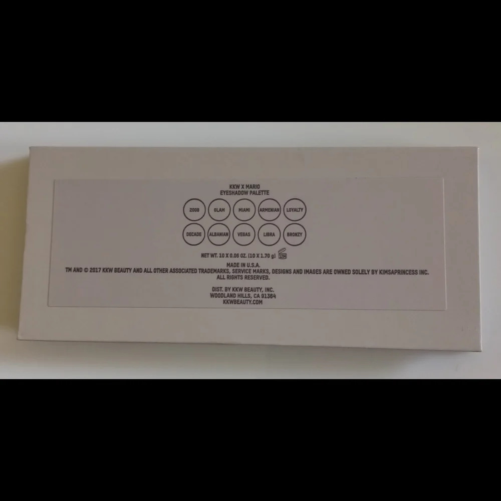 KKW x MARIO 10-Pan Eyeshadow Palette - Picture 5 of 8